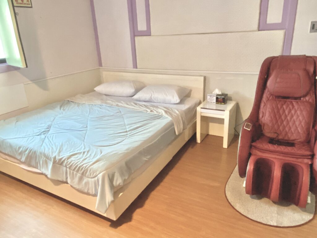 구미 원평동 레지던스 쉼 그리고 여유 모텔507호 침실