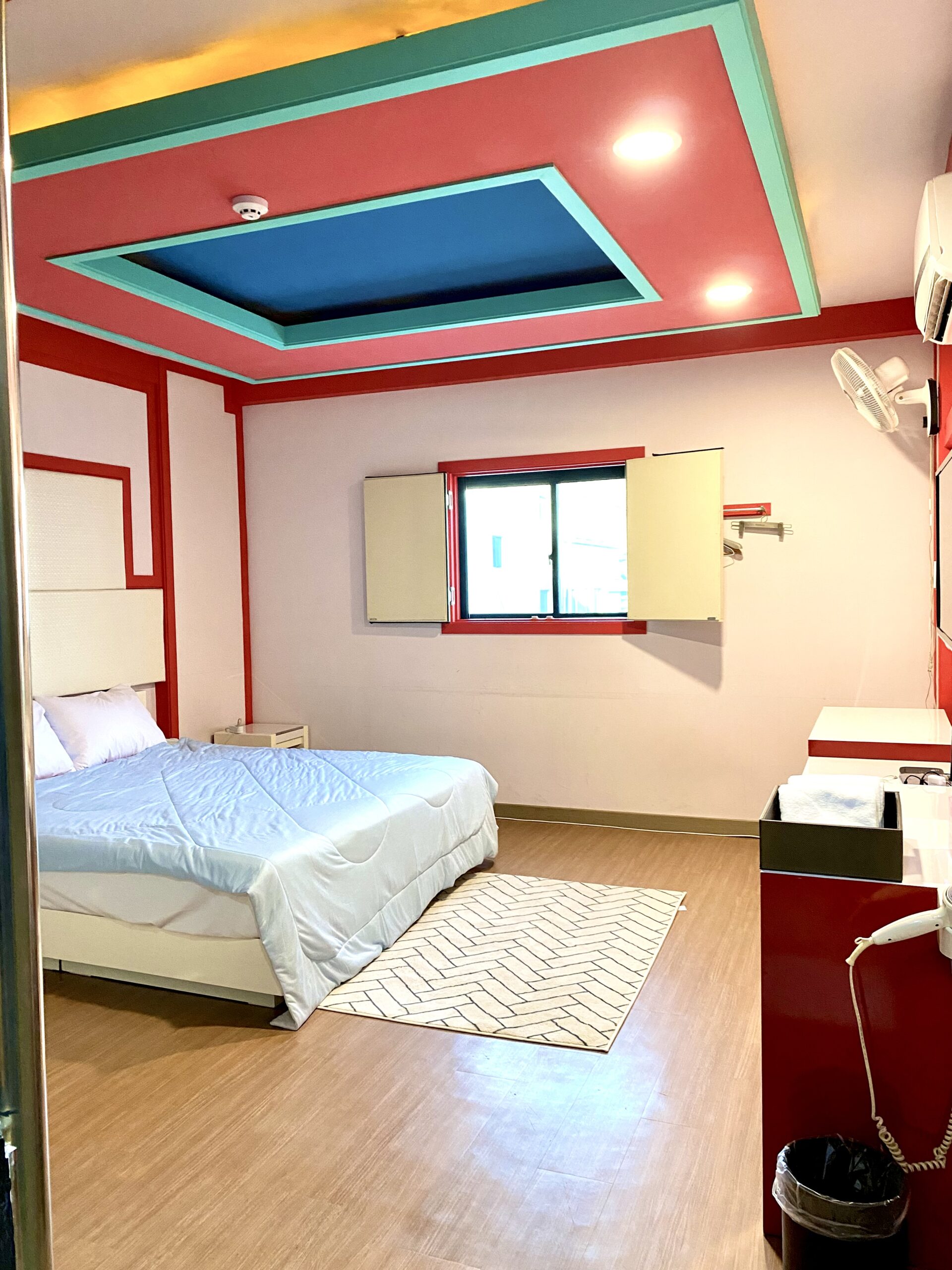 구미 원평동 모텔 한달방,무권리 월세 레지던스, 여유 모텔 306호