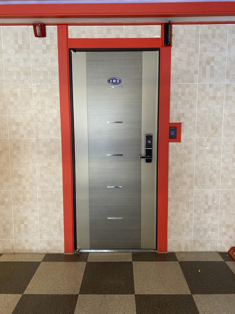 구미 모텔 객실 문 리모델링 인테리어 전